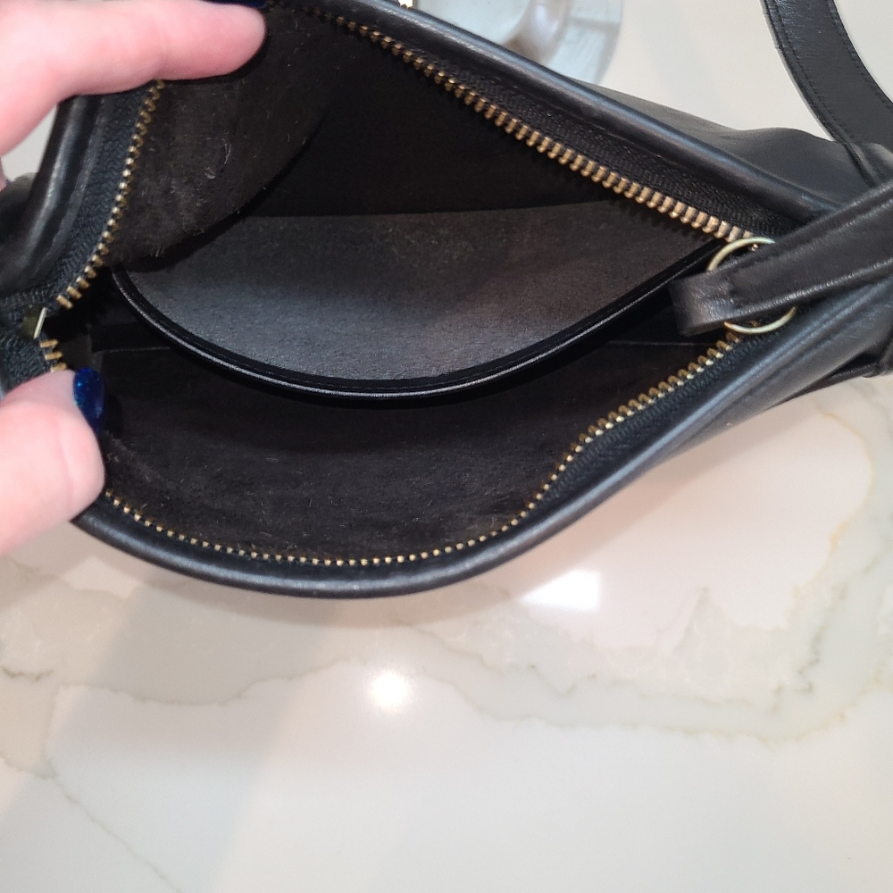Coach Vintage 1988-93 Austin Black Leather Shoulder Bag 9909 - Picture 10 of 15